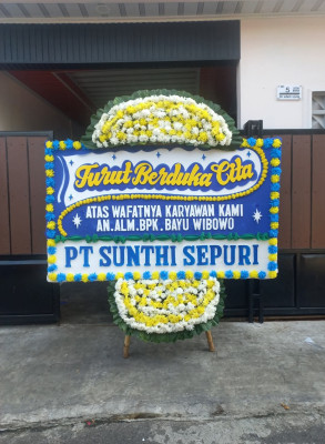 Papan Bunga Duka di Wawo